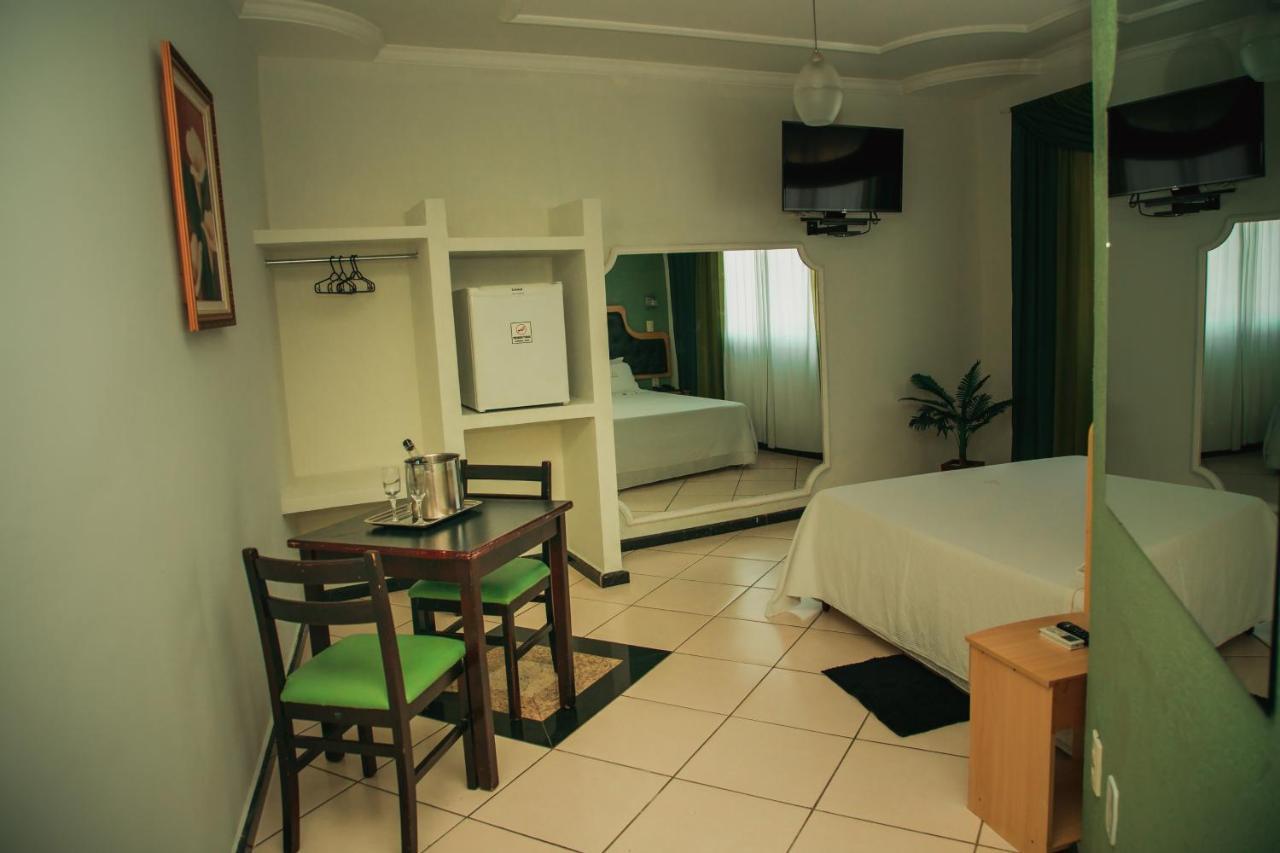 Hotel Meri Conselheiro Lafaiete Exteriér fotografie